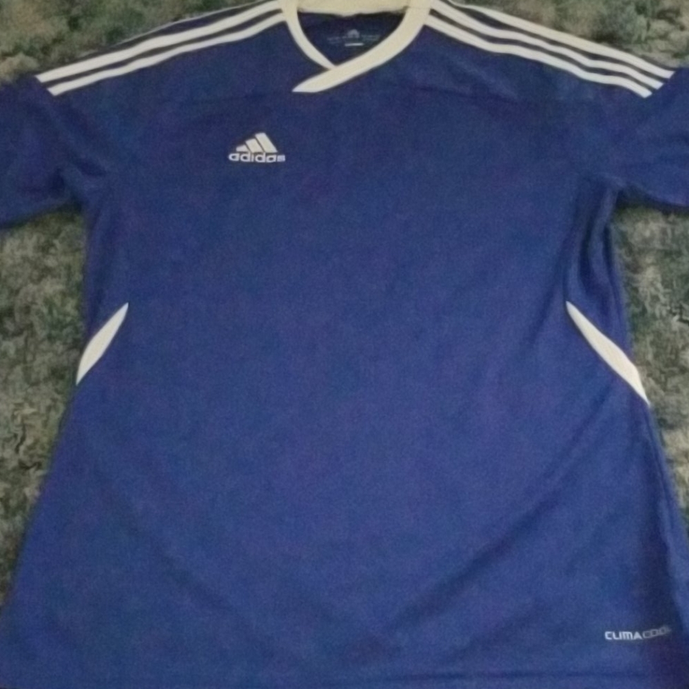 Clima cool Adidas small tshirt